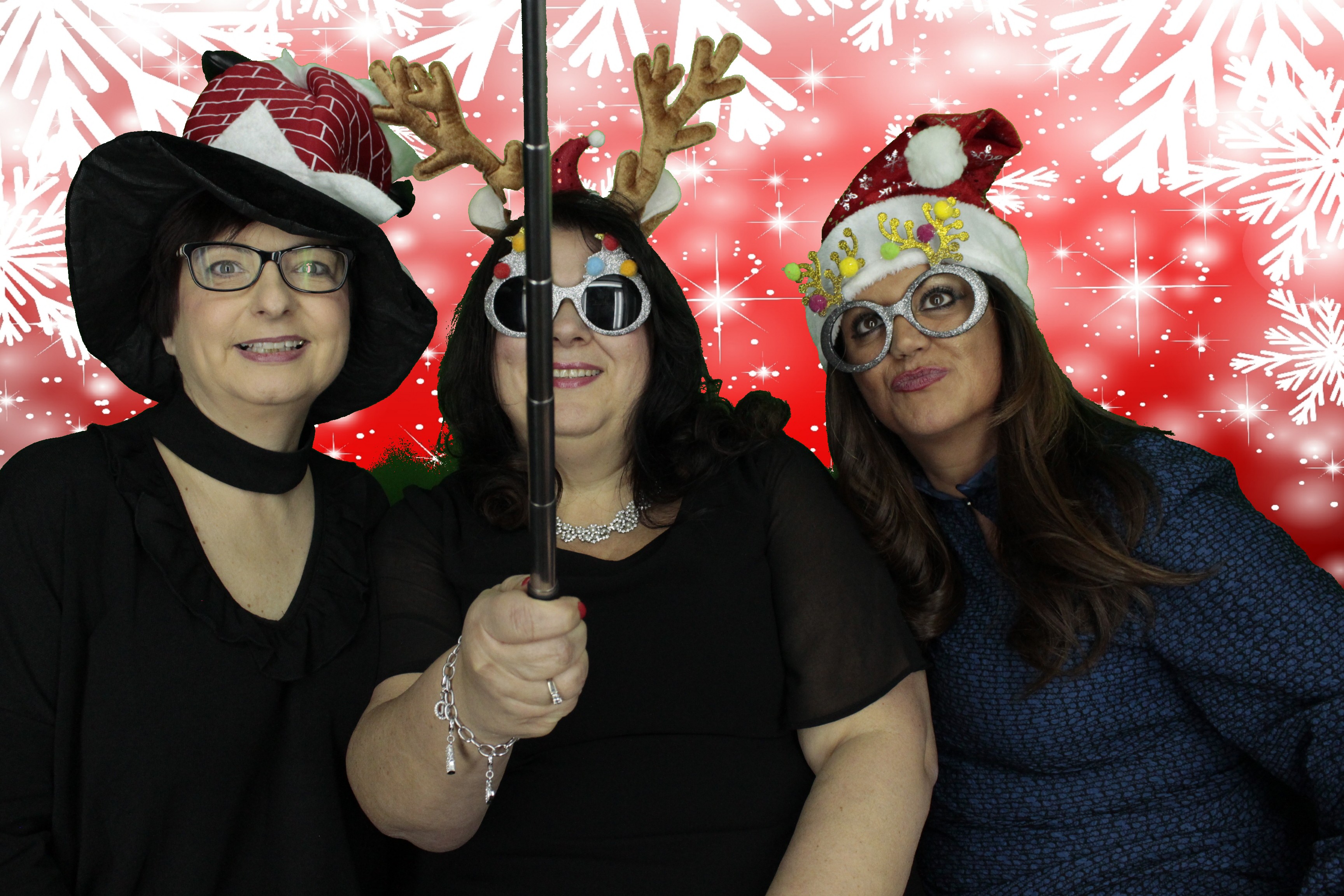 Silvermere Christmas Party | View more photos from the event at gallery.myphotoboothexperience.co.uk/u/MyPhotoBoothExperienceLtd/Silvermere-Christmas-Party-3